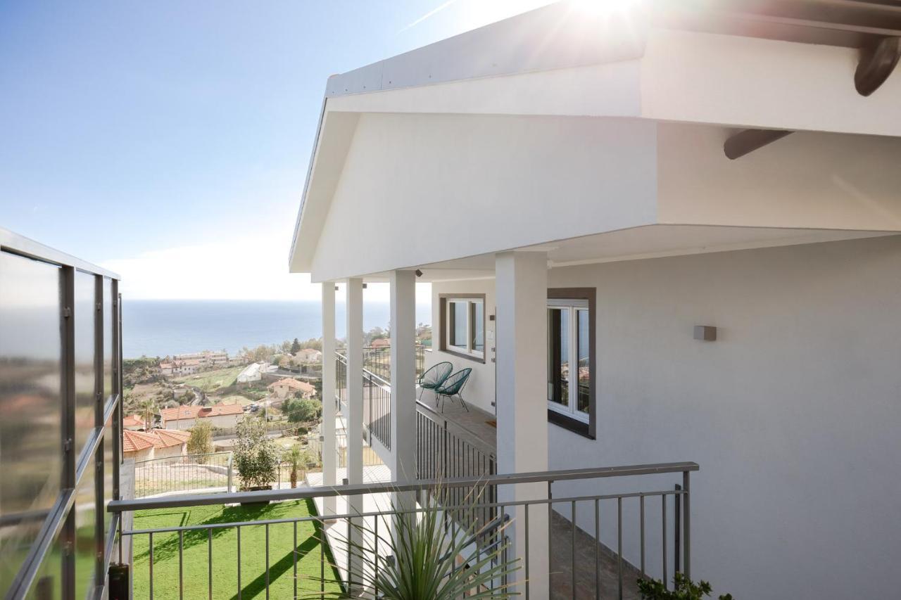 Villa La Matta Apartments And Luxury Suites Санремо Экстерьер фото